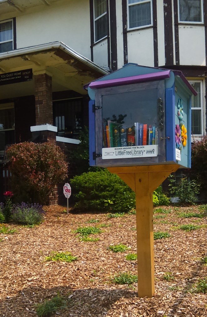 The newly stocked library at Detroit Loves You Guest Home.