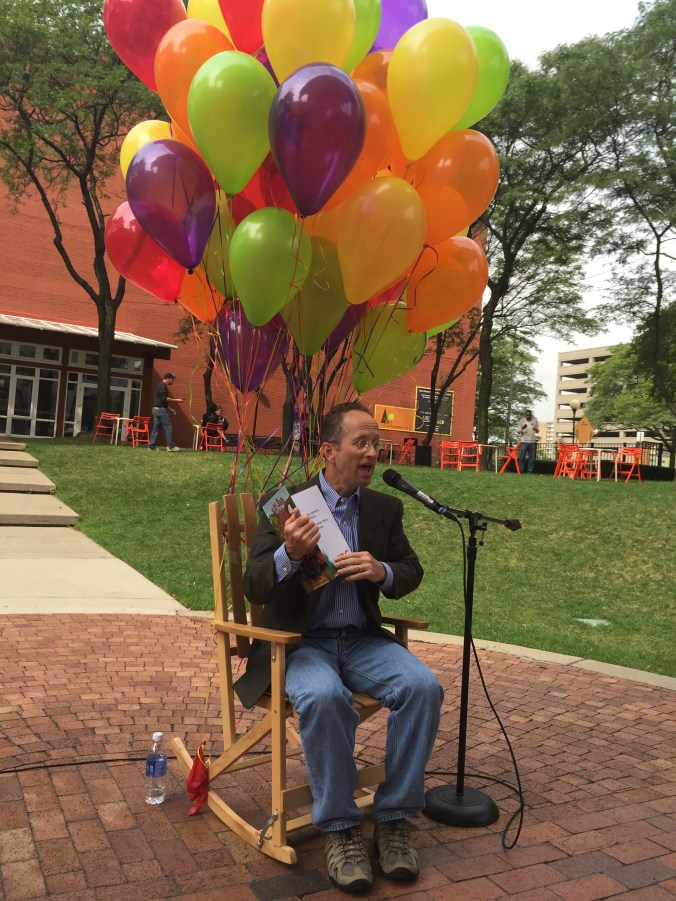 Paul Murphy reads "Silly Sally Goes to the Zoo."